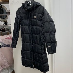 North Face 600 long parka, black size small